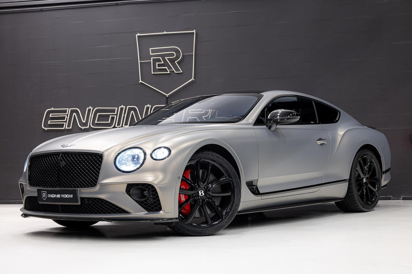 Bentley Continental GT - 4.0 V8 Mulliner | CARBON | Fresh Service | Rotating Display | NAIM | HUD | - AutoWereld.nl