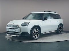 MINI Countryman - SE ALL4 Favoured M 66.5 kWh