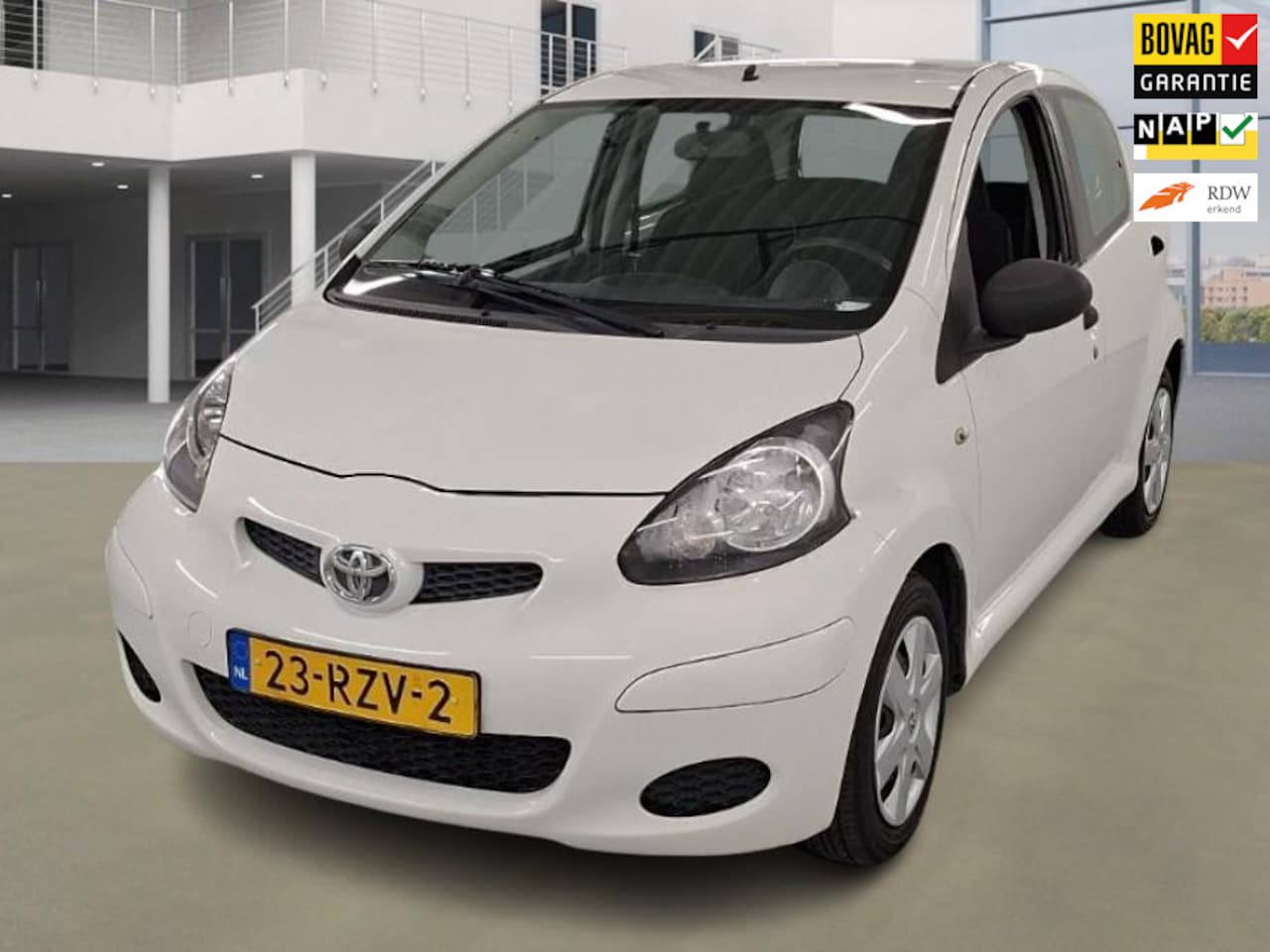 Toyota Aygo - 1.0-12V Now 1e Eigenaar 37.220 km +NAP NL-auto - AutoWereld.nl