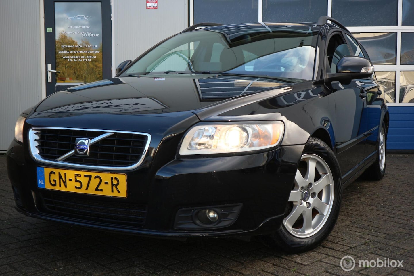 Volvo V50 - 1.6 D2 S/S Sport LEDER/NAVIGATIE/PDC/LMV - AutoWereld.nl