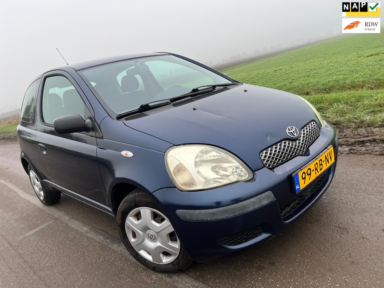 Toyota Yaris - 1.0 VVT-i Idols / 150.000 km nap - AutoWereld.nl