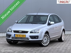 Ford Focus - 1.6-16V | Automaat | ST | Trekhaak | Airco | NAP