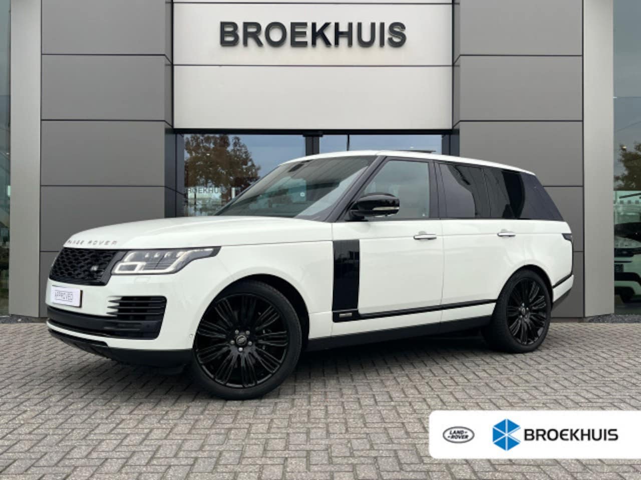 Land Rover Range Rover - P400e Fifty | Rear Seat Entertainment | 22 Inch | SVO Bespoke Paint | Massage | Full Optio - AutoWereld.nl
