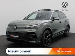 Volkswagen Tiguan - 1.5 eHybrid R-Line Edition 272PK DSG Pano-Schuifdak, 20" LM Velgen, Trekhaak, Black Style,