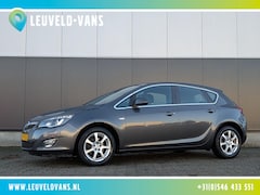 Opel Astra - 1.4 TURBO ZIJ SCHADE