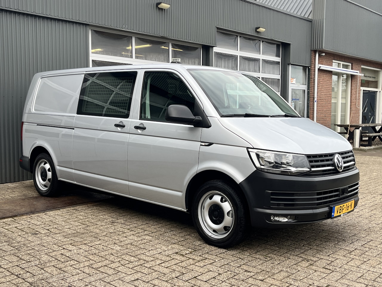 Volkswagen Transporter - 2.0 TSI L2H1 Automaat Benzine /CNG Dubbele Schuifdeur Airco Cruise controle Bpm vrij Trekh - AutoWereld.nl