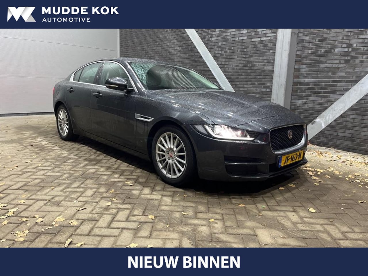 Jaguar XE - 2.0 D Portfolio | Automaat | Leder | Trekhaak | Camera | Stoelverwarming - AutoWereld.nl