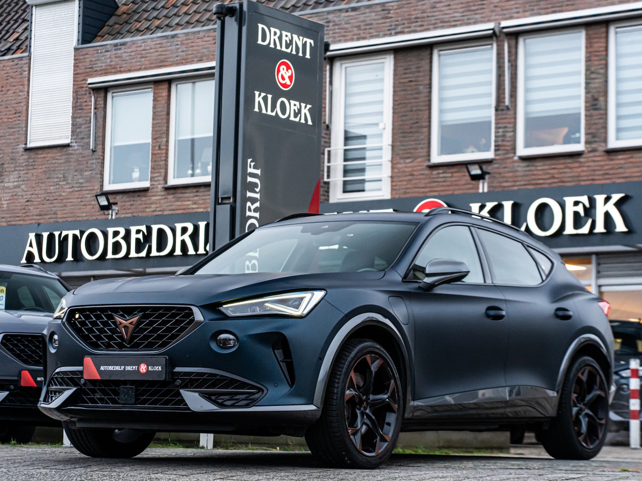 CUPRA Formentor - 1.4 e-Hybrid VZ Copper Edition PANO ELEK TREKHAAK ELEK ACHTERKLEP LED CAMERA 19 INCH - AutoWereld.nl