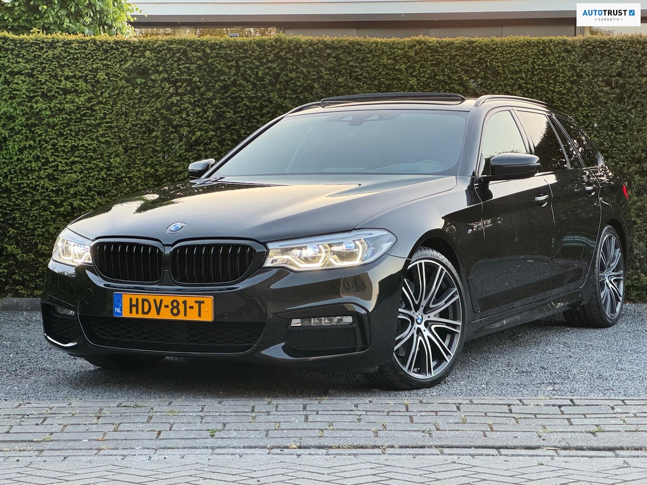 BMW 5-serie Touring - 530d xDrive Executive *GARANTIE* Rijklaar! - AutoWereld.nl