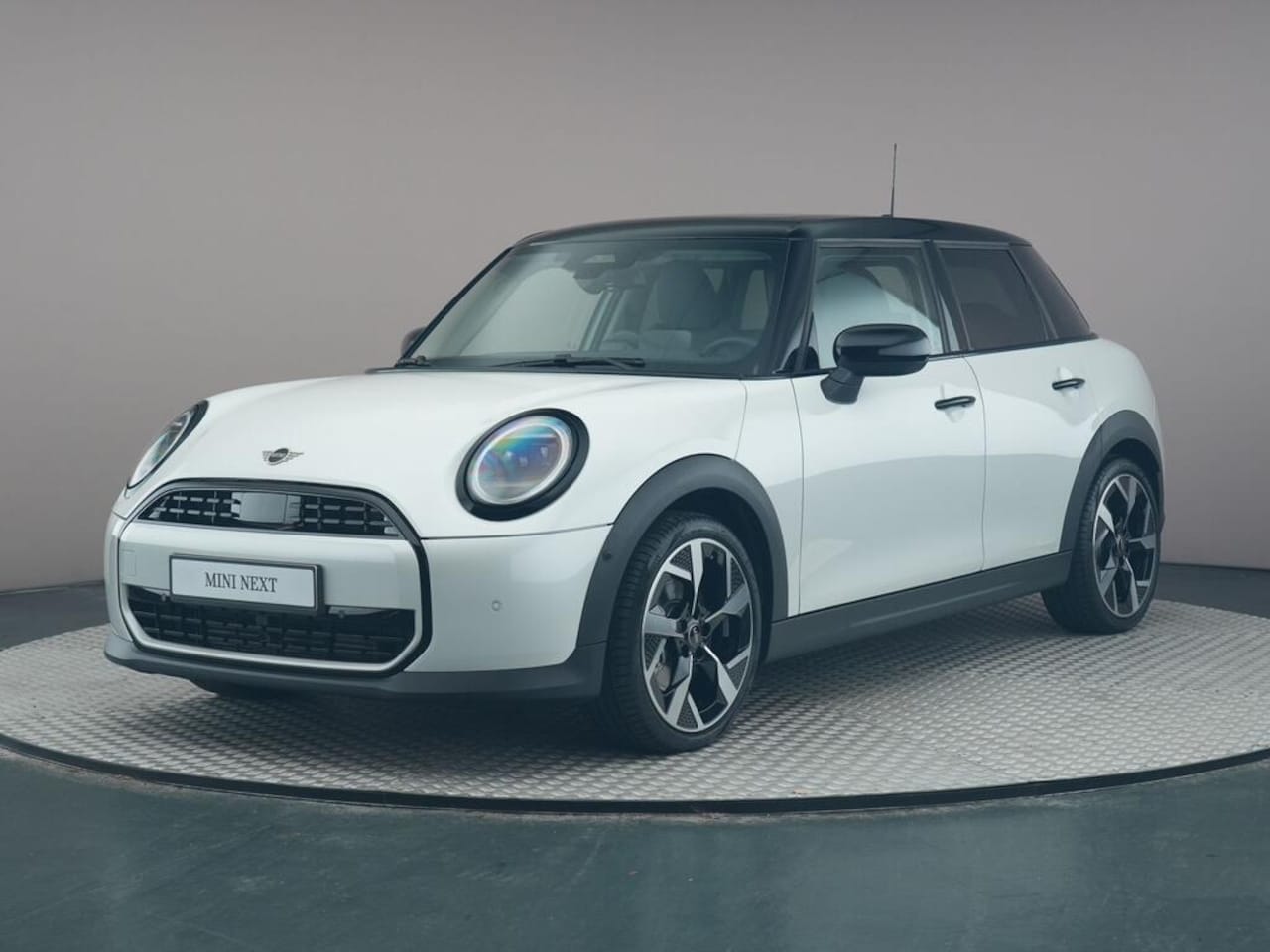 MINI Cooper - Mini 1.5 C Classic M - AutoWereld.nl