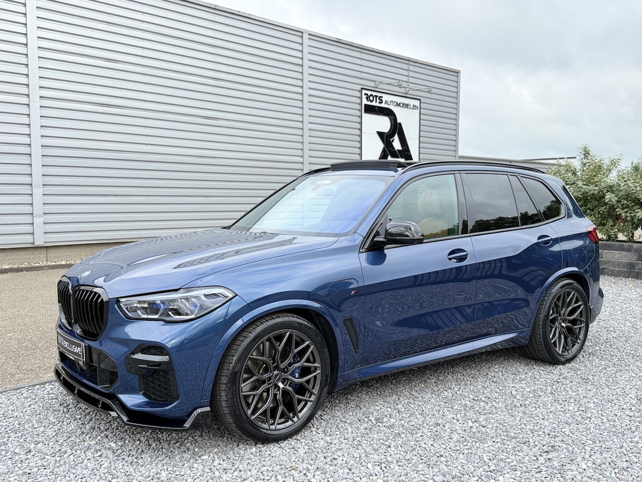 BMW X5 - xDrive45e M-Pakket Panodak|LASER|3DCamera|Headup Blauw - AutoWereld.nl