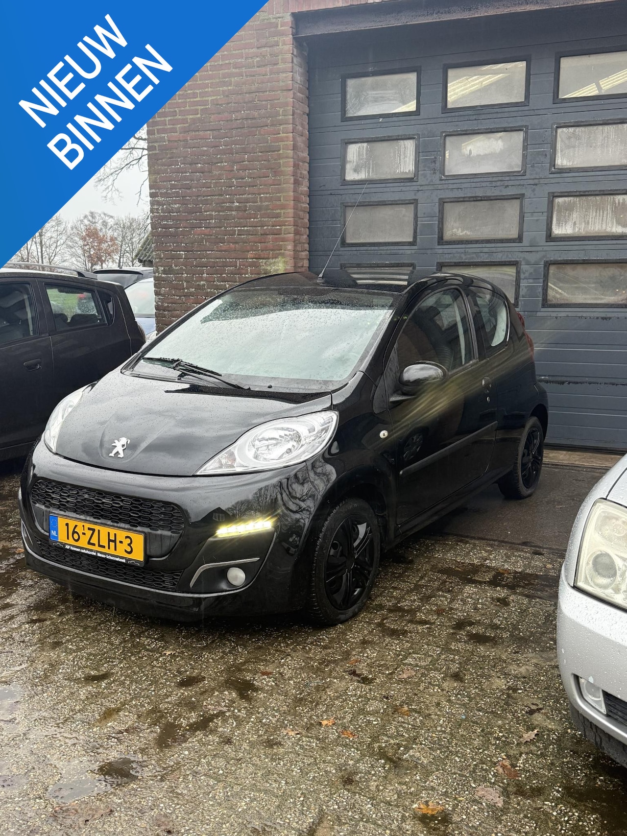 Peugeot 107 - 1.0 Active Airco/LED/Facelift/NAP - AutoWereld.nl