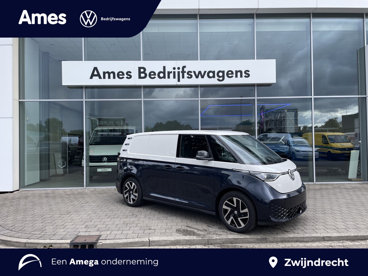 Volkswagen ID. Buzz Cargo - Anniversary Edition 79 kWh 4MOTION 340 PK | Trekhaak 1.800KG trekken | 360 graden camera | - AutoWereld.nl