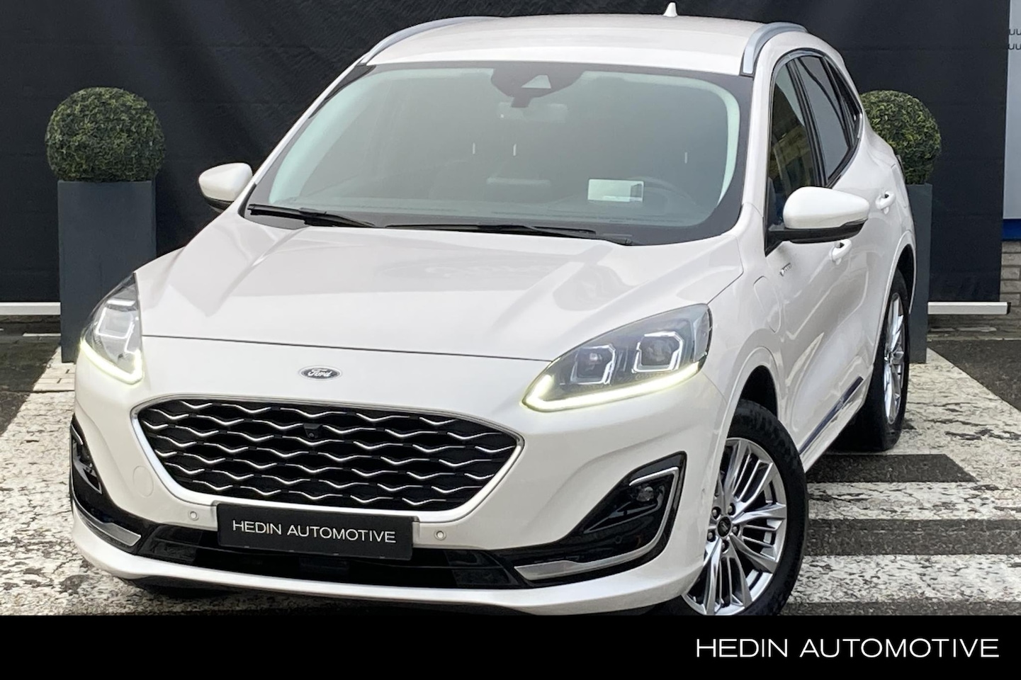 Ford Kuga - 2.5 PHEV Vignale | Trekhaak elektrisch | Driver Assistance Pack | Technology Pack - AutoWereld.nl