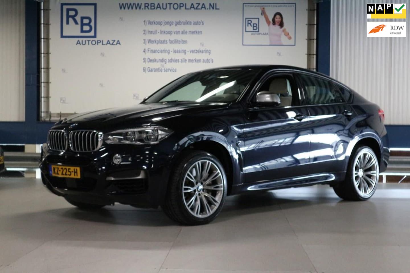 BMW X6 - M50d / M-SPORT / HEAD UP / 381 PK / INDIVIDUAL / NAP KM STAND ! ! ! - AutoWereld.nl