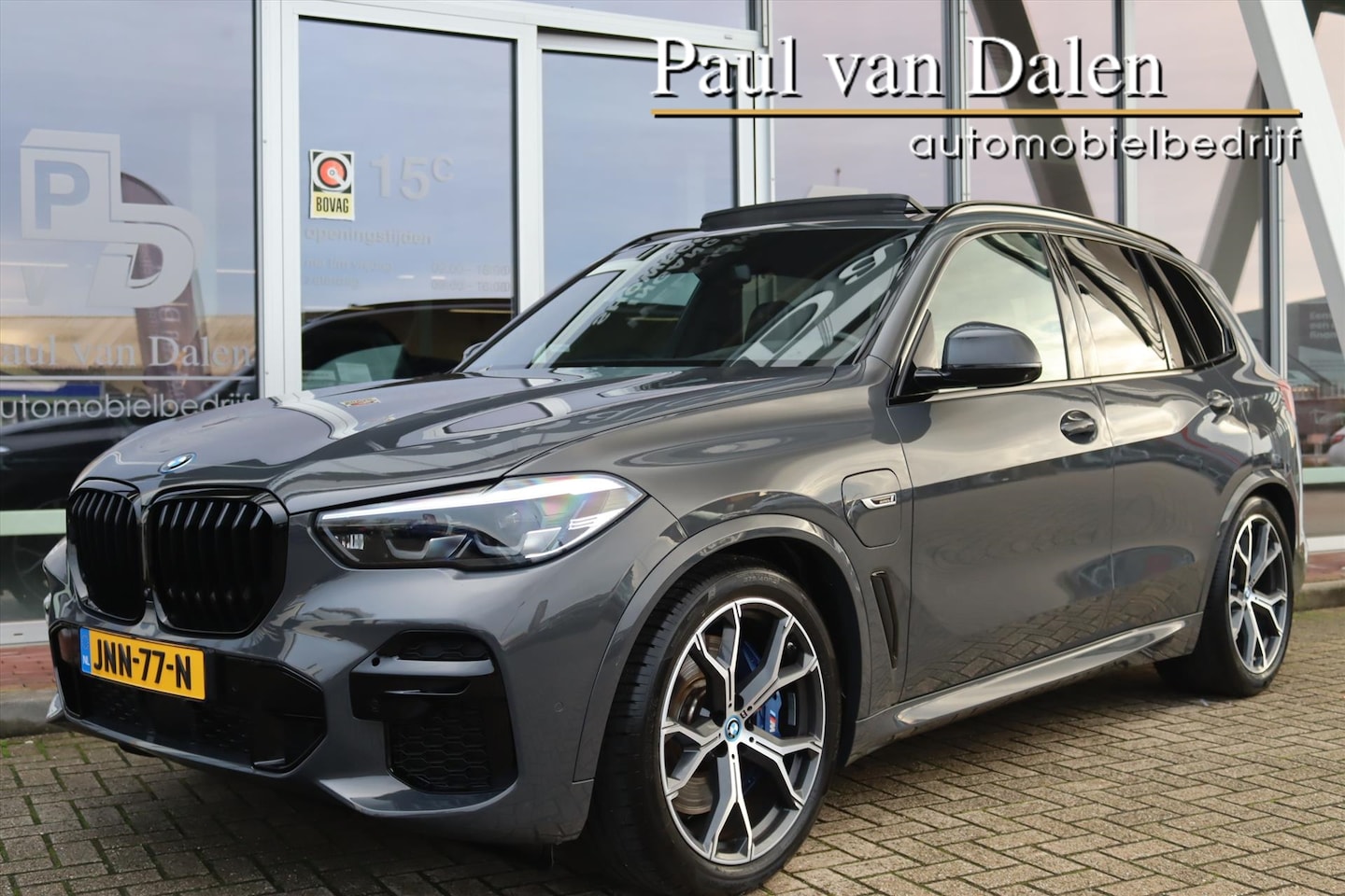 BMW X5 - 45e HIGH EXEC. M-SPORT Panodak | Head Up | Live Cockpit | 4 wielbesturing | Leer | Skyloun - AutoWereld.nl