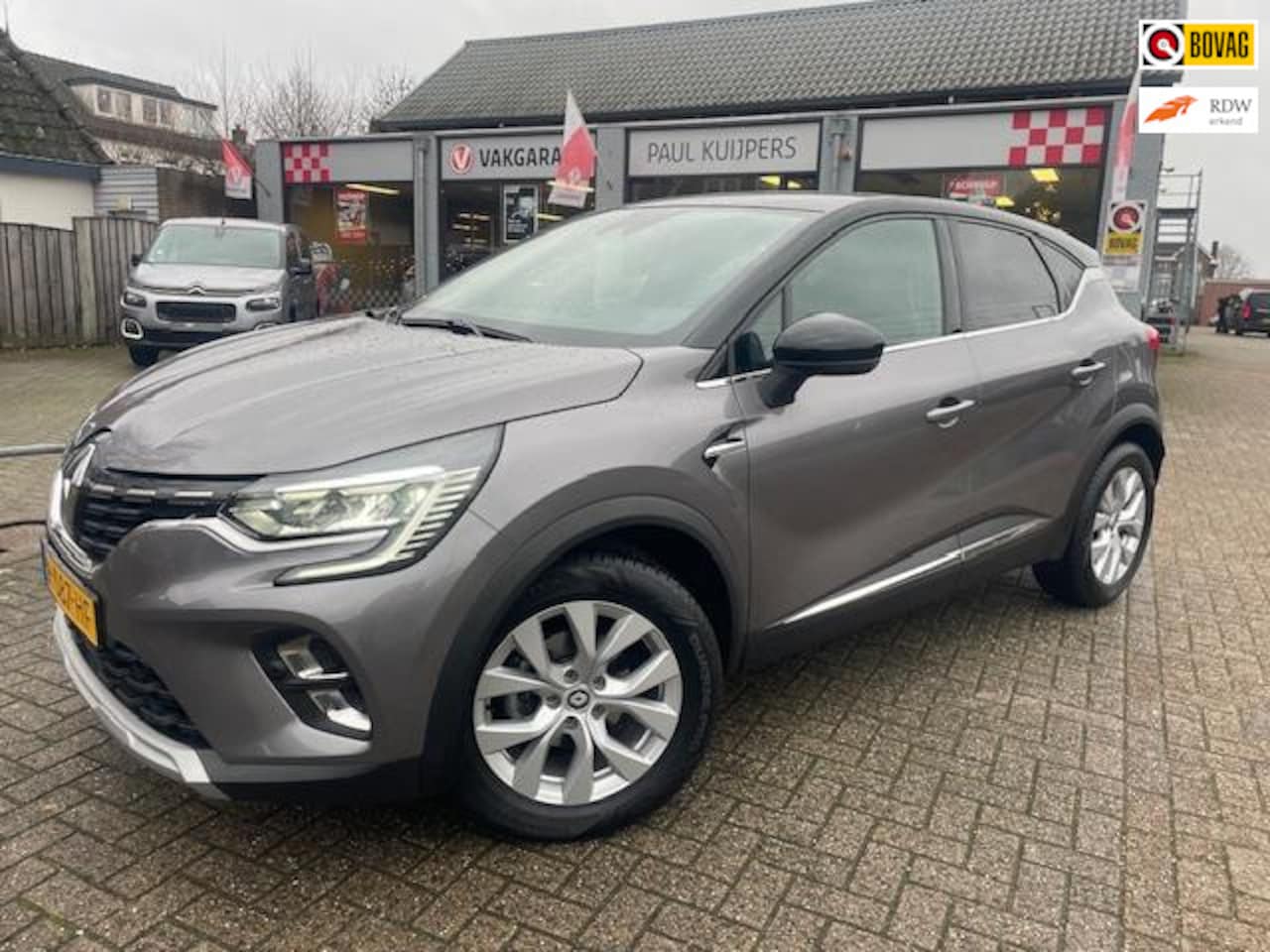 Renault Captur - 1.0 TCe 90 Intens *easy-link navi + All-season band + camera* - AutoWereld.nl