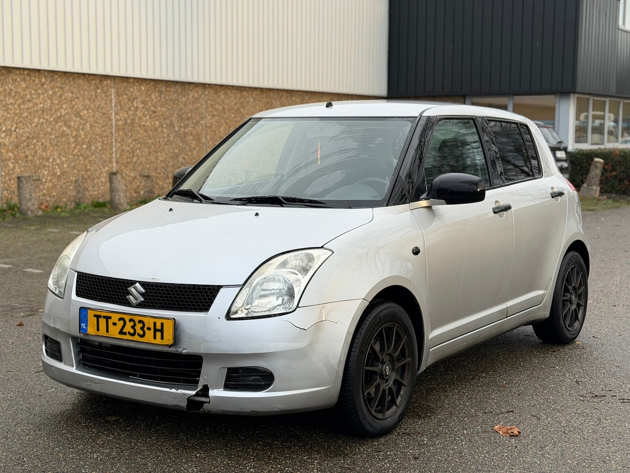 Suzuki Swift - 1.3 GA 1.3 GA - AutoWereld.nl