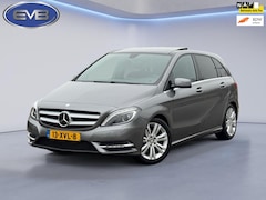 Mercedes-Benz B-klasse - 200 Ambition AUTOMAAT 156 pk, camera, electrisch bedienbare trekhaak, leder, navi, NL auto