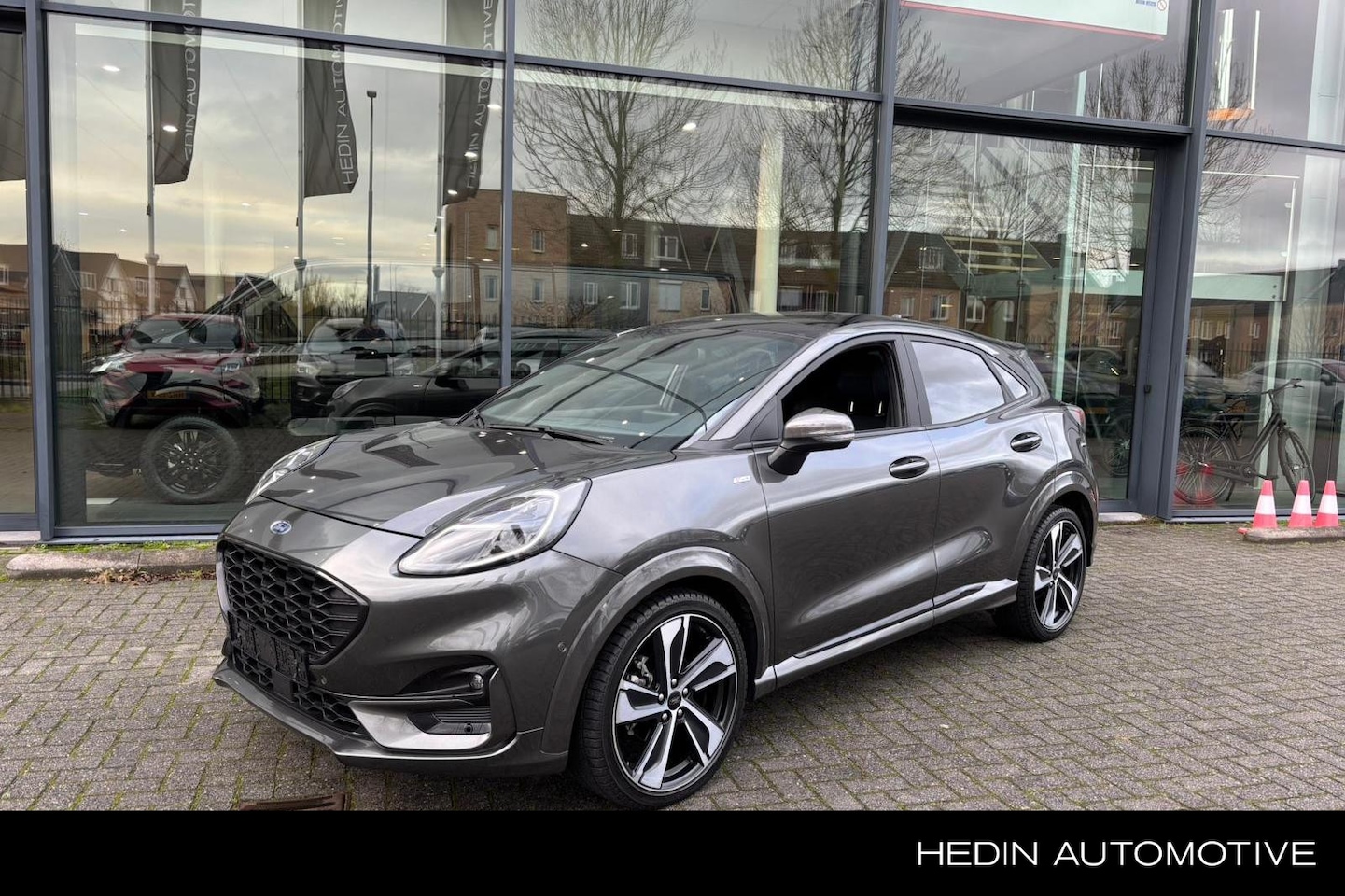 Ford Puma - 1.0 EcoBoost Hybrid 155pk Automaat ST-Line X | Pano | Full led | 19inch | Stoel, stuur & v - AutoWereld.nl