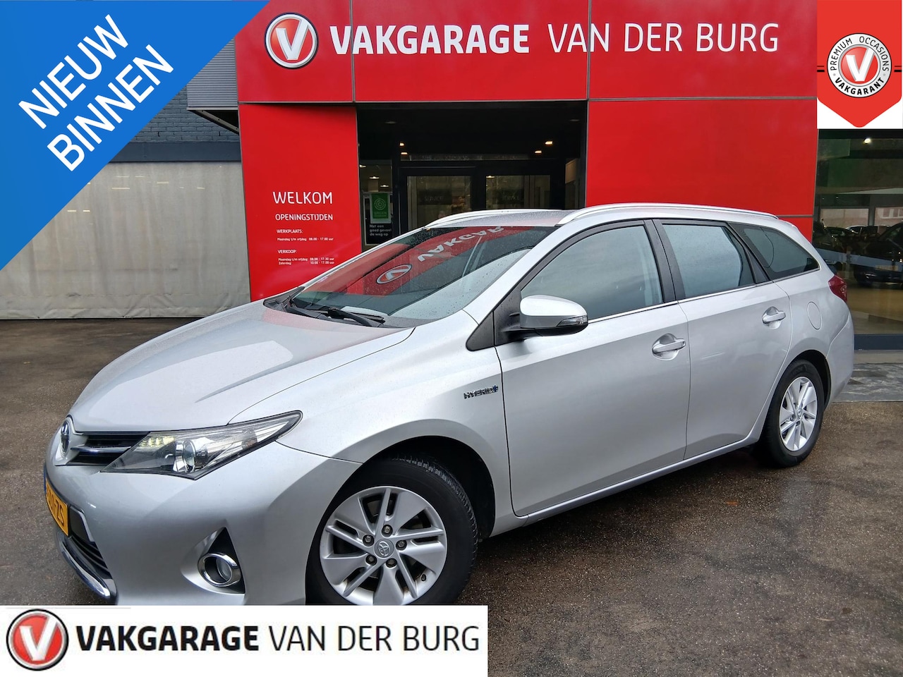 Toyota Auris Touring Sports - 1.8 Hybrid Aspiration GEEN AFLEVERINGSKOSTEN INCL. 12mnd Garantie! - AutoWereld.nl