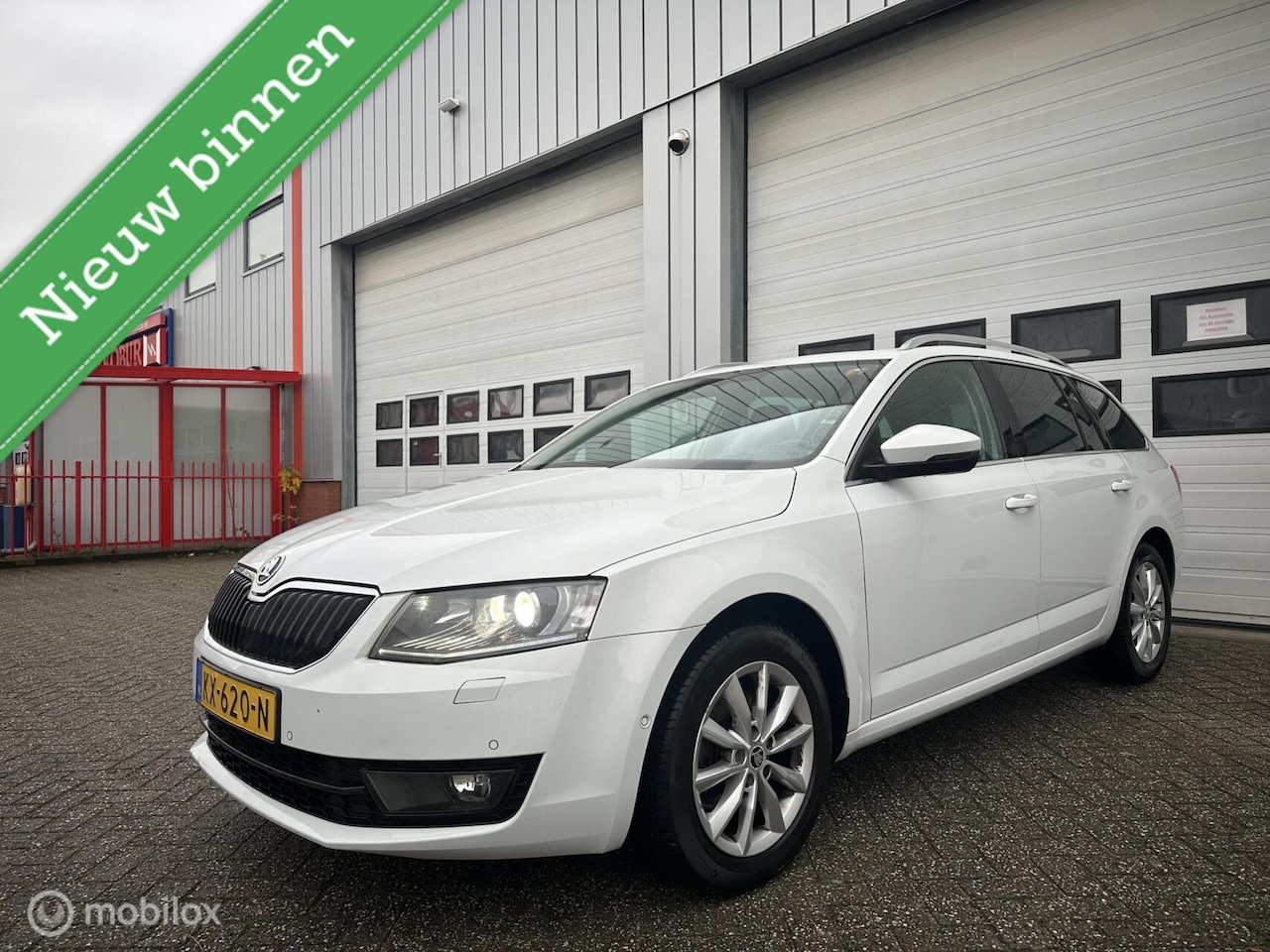 Skoda Octavia Combi - 1.0 TSI Greentech Style Business 1.0 TSI Greentech Style Business - AutoWereld.nl