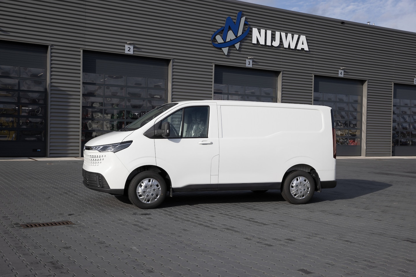Maxus eDeliver7 - L2H1 77 kWh L2H1 77 kWh - AutoWereld.nl