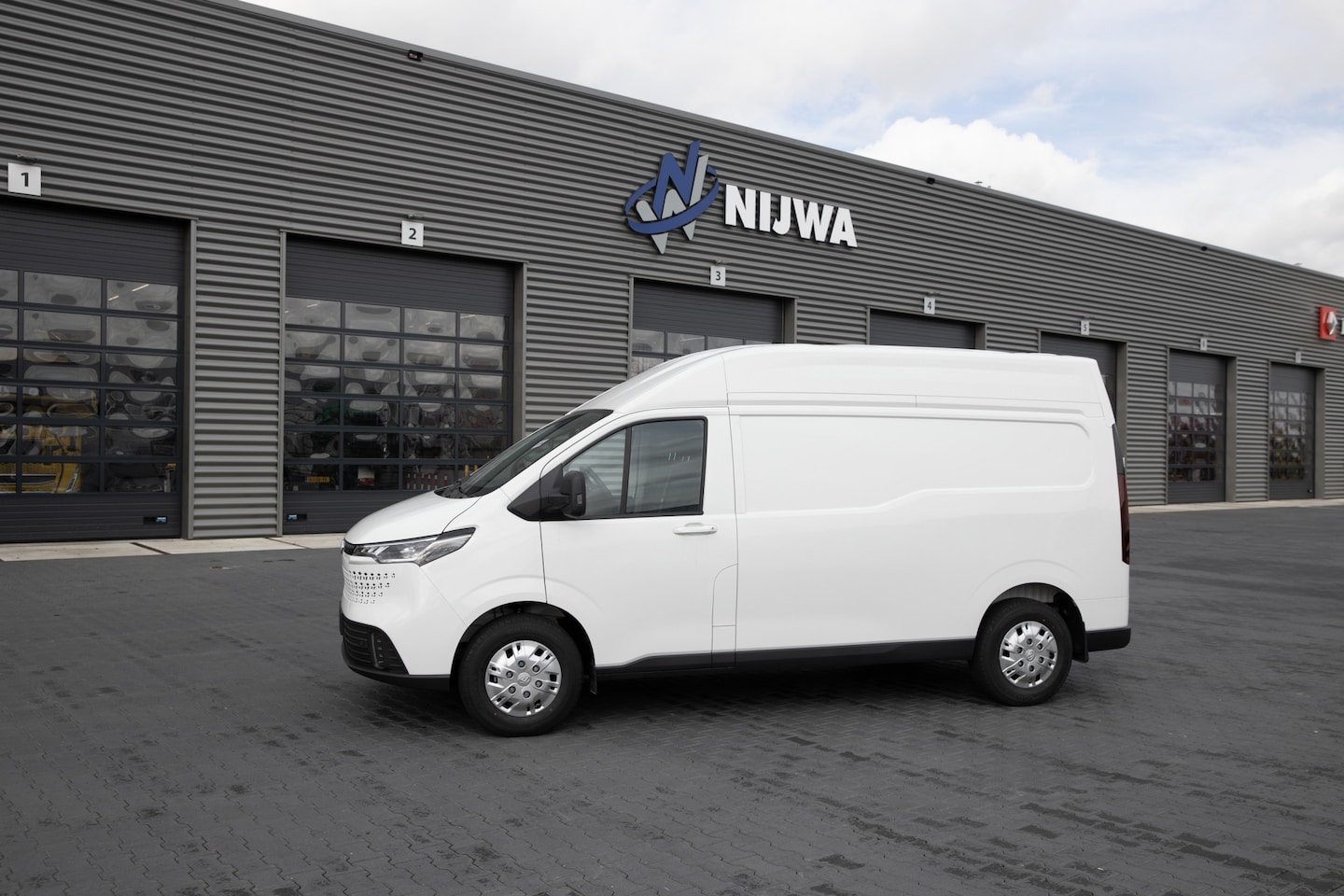Maxus eDeliver7 - L2H2 88 kWh dubbele schuifdeur - AutoWereld.nl