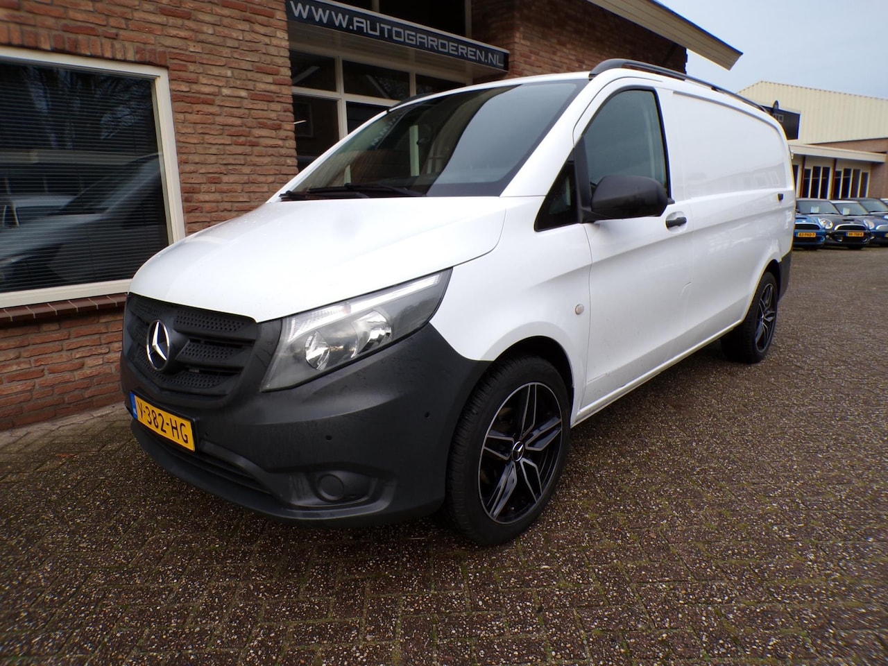 Mercedes-Benz Vito - 116 CDI Lang Airco / Stoelverwarming / Trekhaak - AutoWereld.nl