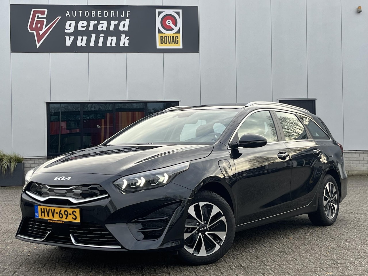 Kia Cee'd Sportswagon - Ceed 1.6 GDI PHEV DynamicPlusLine ADAP LED CARPLAY 56 KM ELEKTRISCH BEREIK. - AutoWereld.nl
