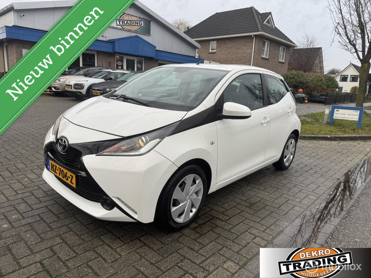 Toyota Aygo - 1.0 VVT-i x-play 5 drs Airco grootscherm - AutoWereld.nl