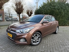 Hyundai i20 - 1.2 (4 cil.), Apple CarPlay, AIRCO, Cruise Control, Navigatie, Achteruitrijcamera, DAB, Bl