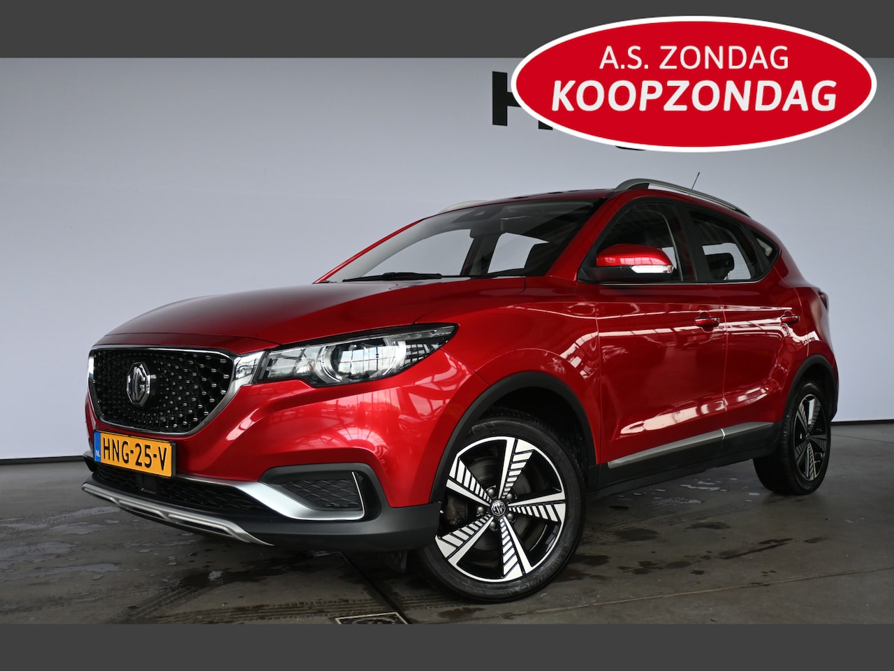 MG ZS - Luxury 45 kWh Apple CarPlay Navigatie Adaptieve Cruise Panoramadak Inruil Mogelijk! - AutoWereld.nl