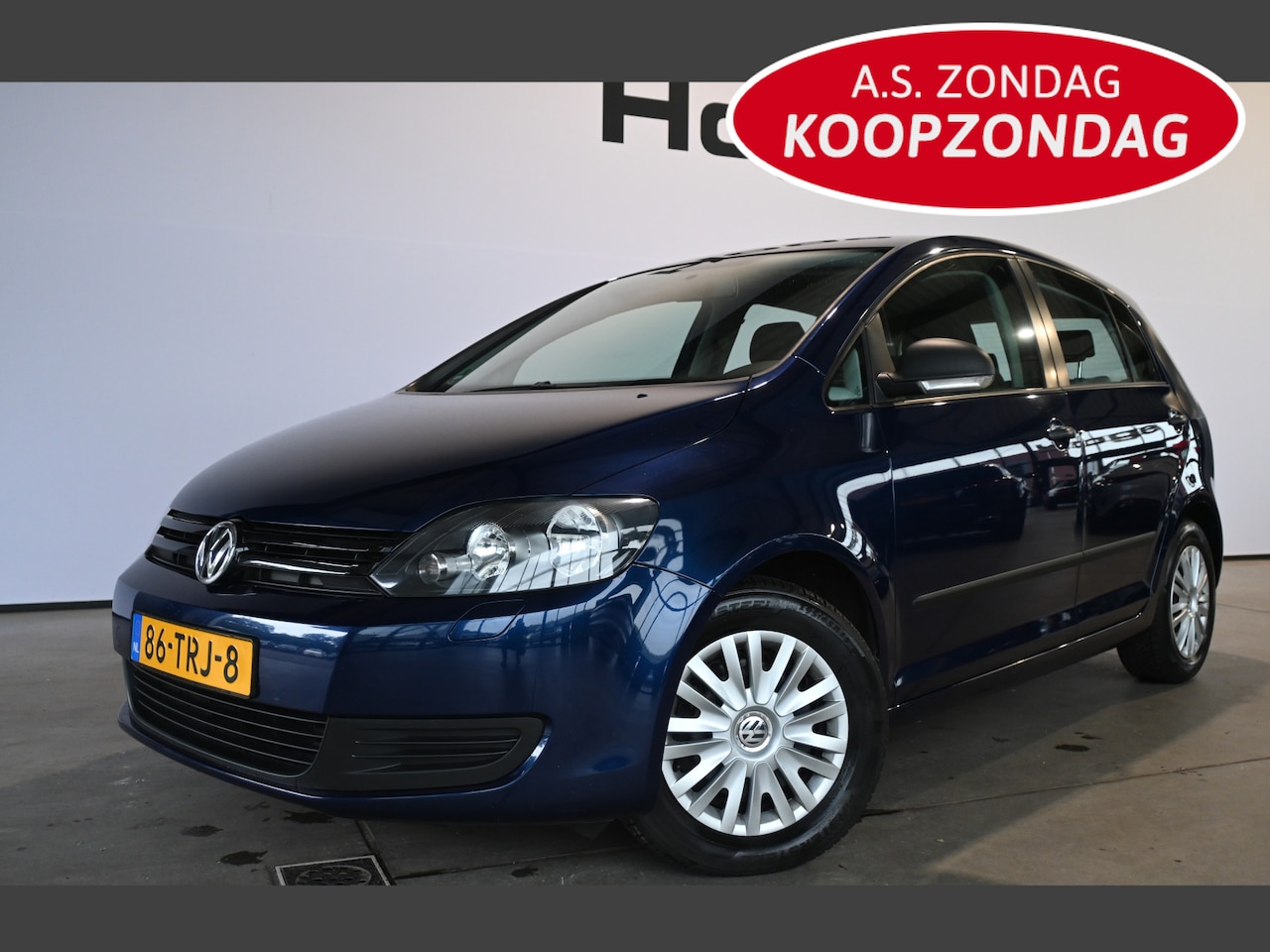 Volkswagen Golf Plus - 1.6 TDI Trendline BlueMotion Automaat Clima Navigatie Goed Onderhouden! Inruil Mogelijk! - AutoWereld.nl
