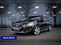 Volvo V60 - 2.0T Kinetic 203pk Driver Support * Exterior Styling * Trekhaak 1.800kg trekgewicht