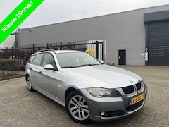 BMW 3-serie Touring - 320d Automaat/Stoelverw/Clima/Cruise 163PK