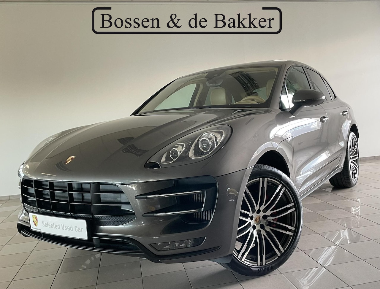 Porsche Macan - 3.6 Turbo | Luchtvering | Trekhaak | Panoramadak | Sport Chrono - AutoWereld.nl