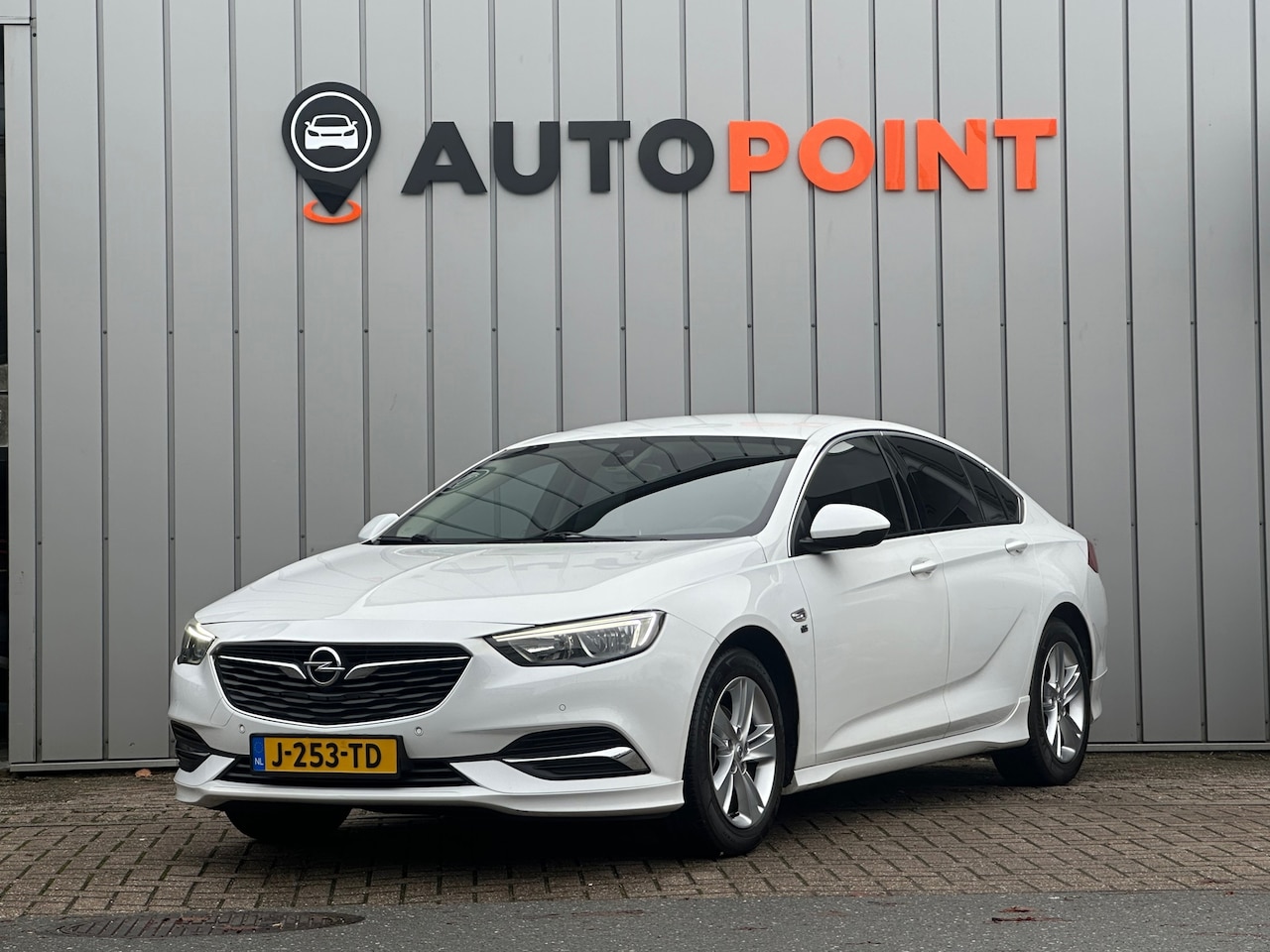 Opel Insignia Grand Sport - 1.5 Turbo AUT OPC Business Executive - AutoWereld.nl