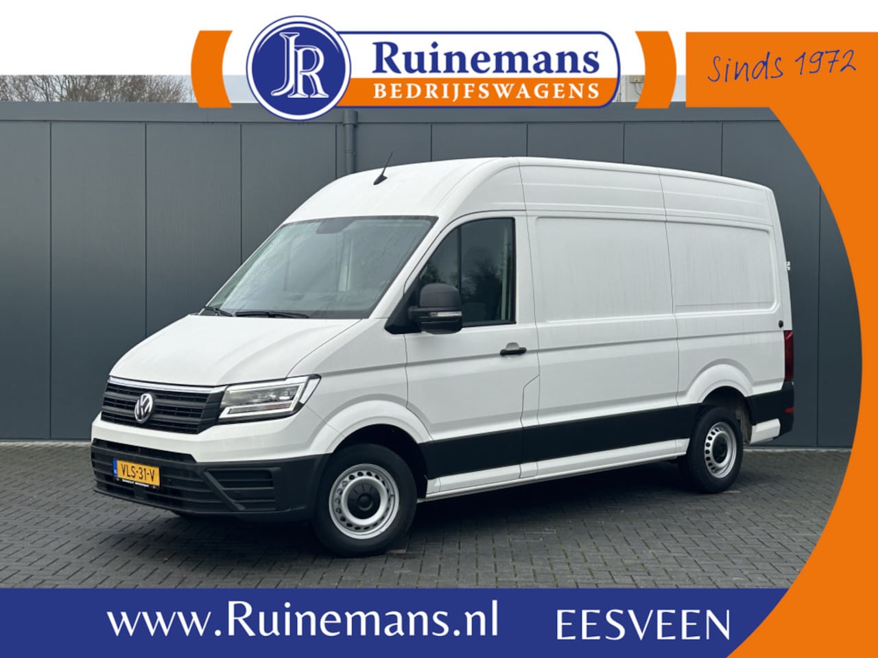 Volkswagen Crafter - 2.0 TDI 141 PK DSG AUTOMAAT HIGHLINE+ / LED KOPLAMPEN / L3H3 / 3.000 KG AHG / 270 A DEUREN - AutoWereld.nl