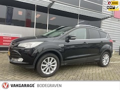 Ford Kuga - 1.5 Titanium / navigatie / stoelverwarming / trekhaak