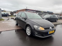 Volkswagen Golf - 1.6 TDI EURO 6 NAVI/PDC/CLIMA