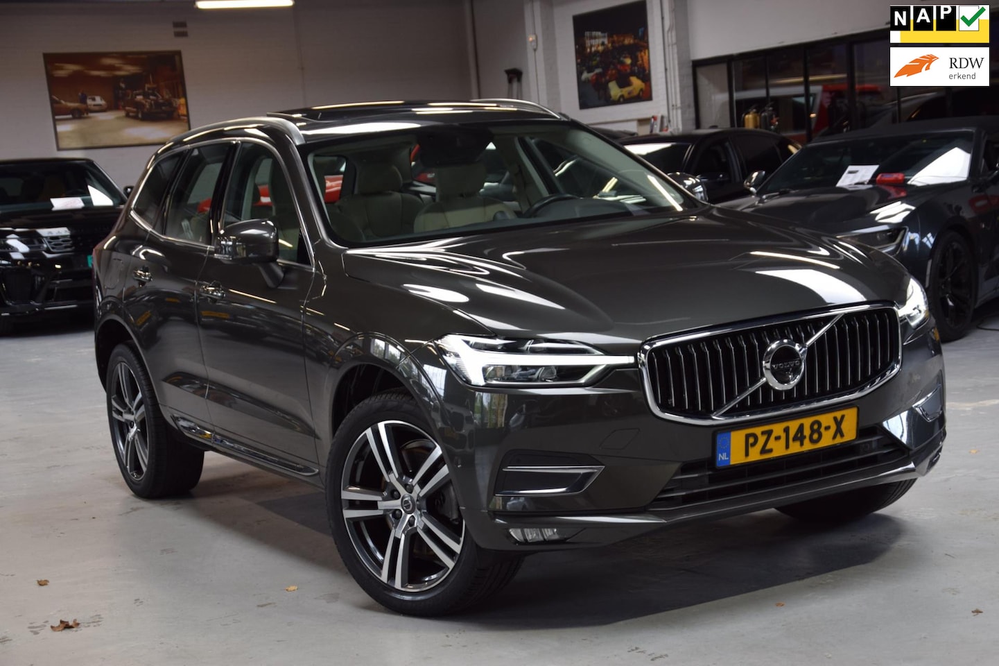 Volvo XC60 - 2.0 T5 AWD Inscription Panoramadak|B&O|ACC|1e Eig.|Lane-Assist|Org.NL|Dealer Onderhouden - AutoWereld.nl