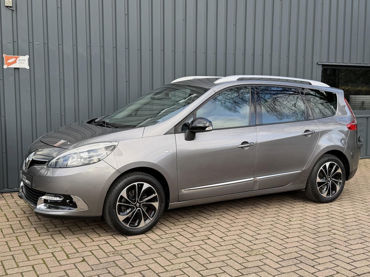 Renault Grand Scénic - 1.2 TCe Bose 7-PERSOONS!/NAVIGATIE!/CRUISE!/ - AutoWereld.nl