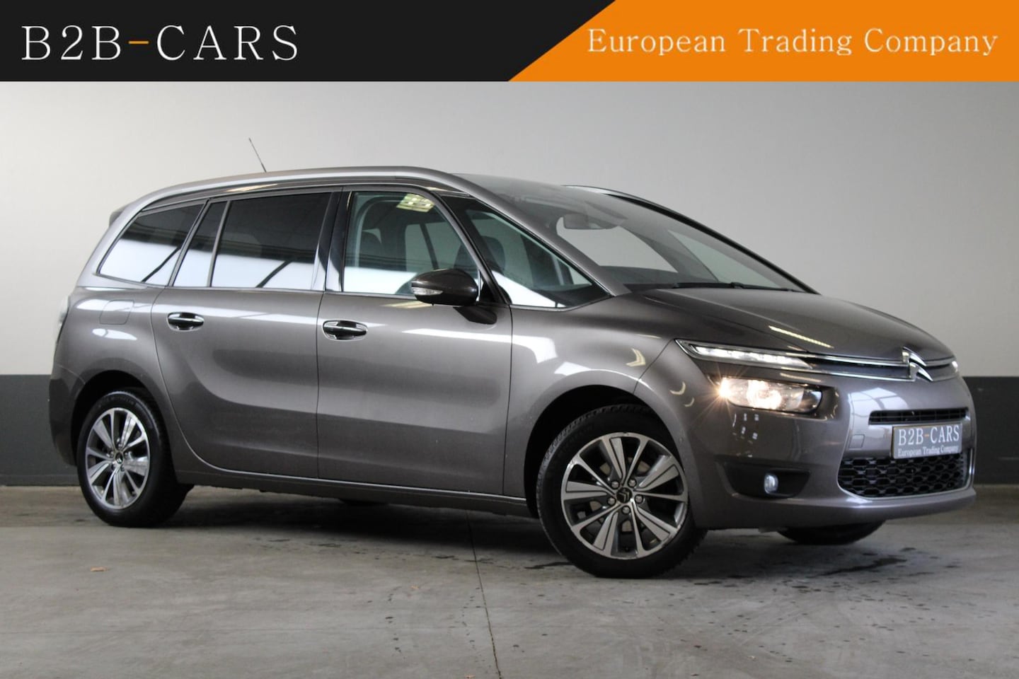 Citroën Grand C4 Picasso - 1.6 BlueHDi Automaat 7 Zitplaatsen - Trekhaak - Camera - AutoWereld.nl