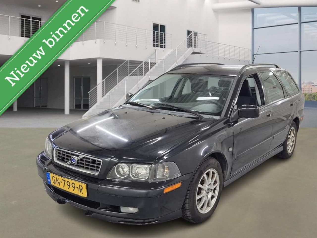 Volvo V40 - 1.6 Europa Prestige AIRCO ELEKRAMEN LEDER 2XSLEU - AutoWereld.nl