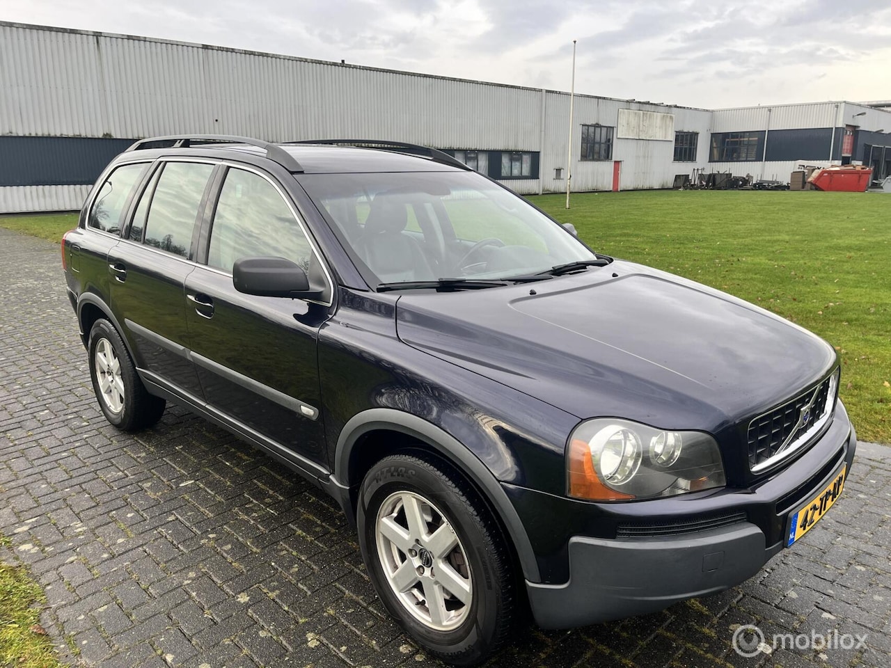 Volvo XC90 - 2.5 T Momentum Automaat / Leder / 7Pers / APK / Airco / Cruise / Trekhaak / 4x4 / - AutoWereld.nl