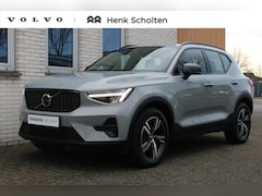 Volvo XC40 - 2.0 B4 Plus Dark Achteruitrijcamera | Semi elektrische trekhaak | Stoelverwarming | Blind