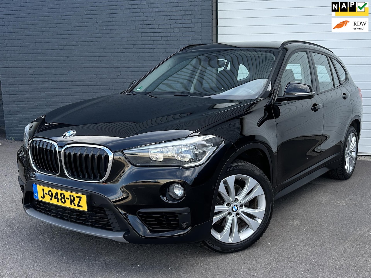 BMW X1 - SDrive18i Centennial High Executive NAVI/CLIMA/STOELVERWARMING/CRUISECONTROL - AutoWereld.nl