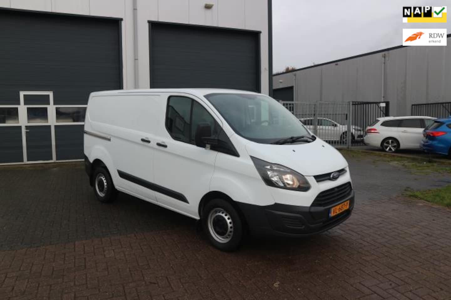 Ford Transit Custom - 270 2.2 TDCI L1H1 Ambiente 270 2.2 TDCI L1H1 Ambiente - AutoWereld.nl