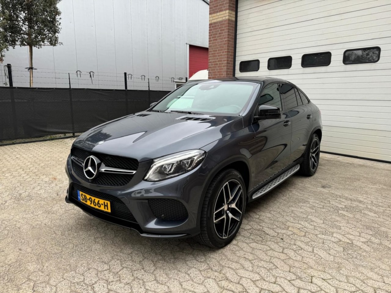 Mercedes-Benz GLE-Klasse Coupé - Coupé 350d 9G AMG 360 cam. NIGHTP - AutoWereld.nl